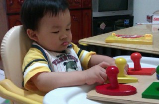 这样陪两岁前的孩子玩，才会有好脑力与好情绪！│天才领袖